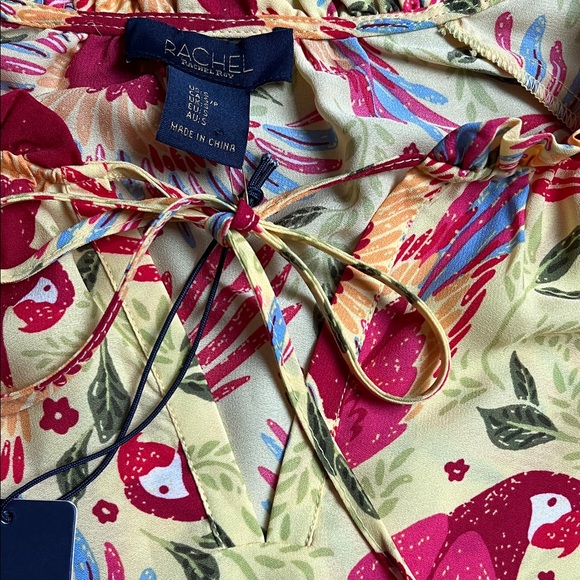 RACHEL Rachel Ray Bright Yellow Parrot Print Flutter Sleeve Top NWT Size S - Picture 4 of 14